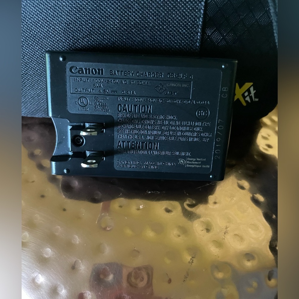Canon Digital Camera 🎥 - Picture 13 of 14
